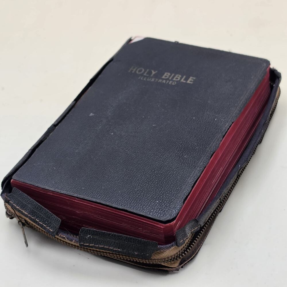 Vintage KJV Zipper Bible World Publishing Self-Pronouncing 1950s Red Edge